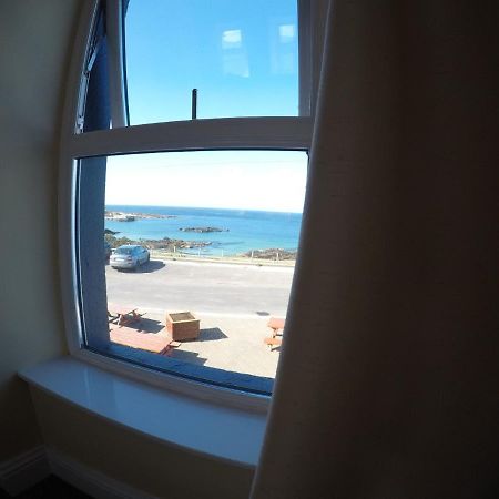 The Seaview Tavern Ballygorman Exterior photo